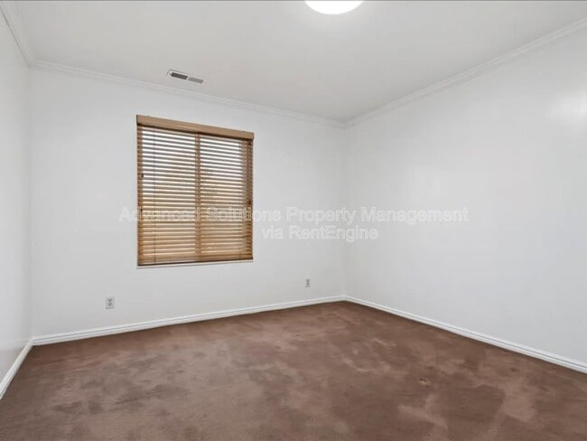 Building Photo - 6837 S Creekcove Way