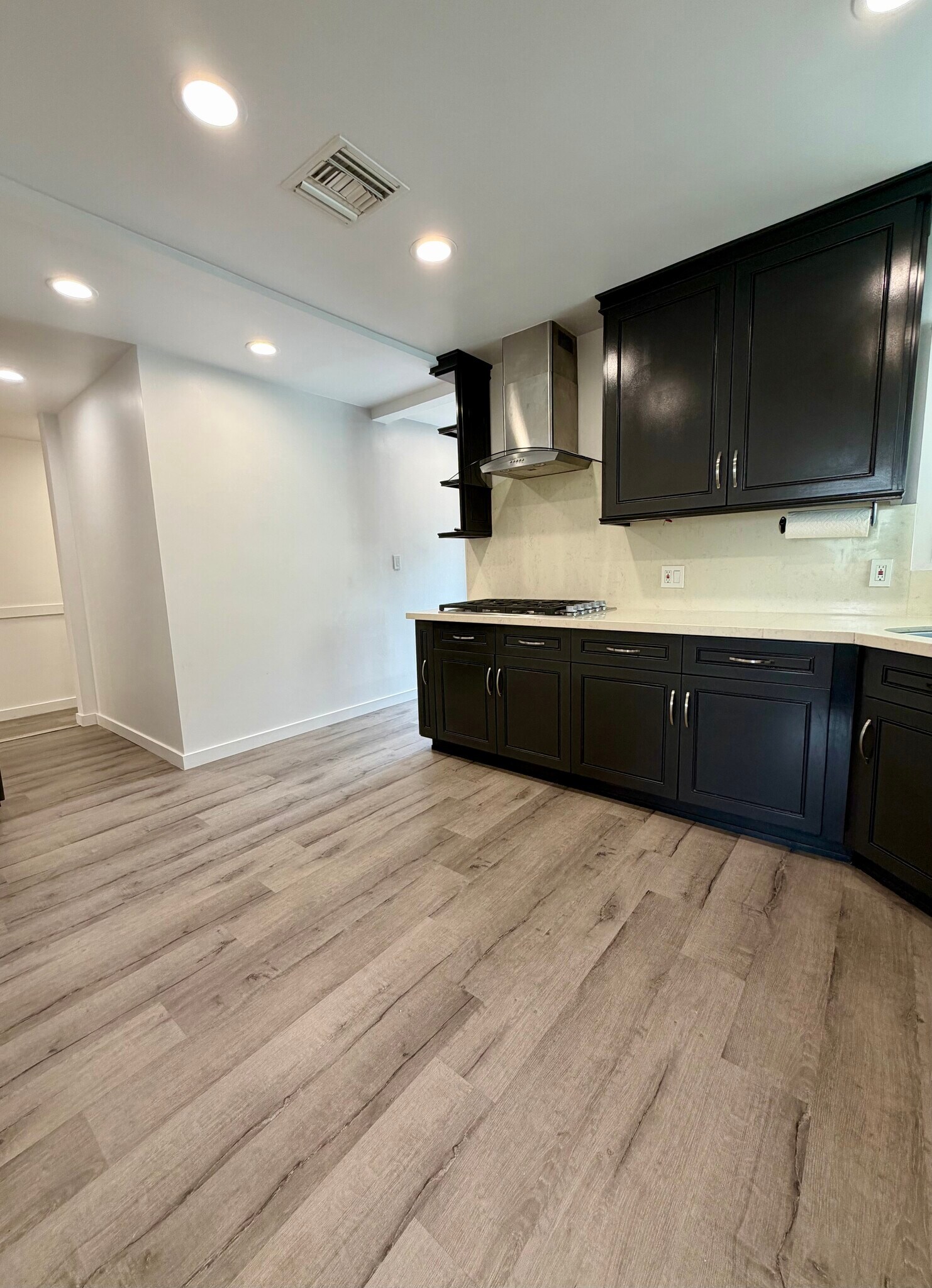 Building Photo - 4225 Tuller Ave