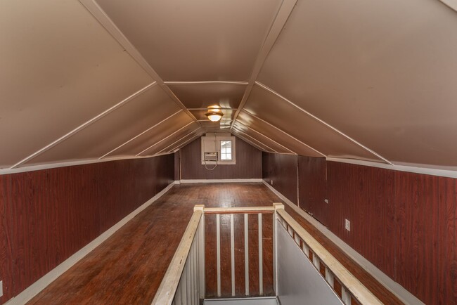 Building Photo - Beautiful brick cottage on Central Avenue ...