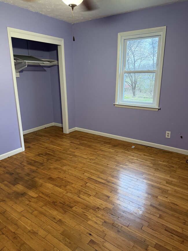 Building Photo - 209 W Frontier St