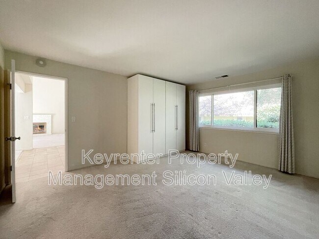 Building Photo - 1927 Amalfi Way