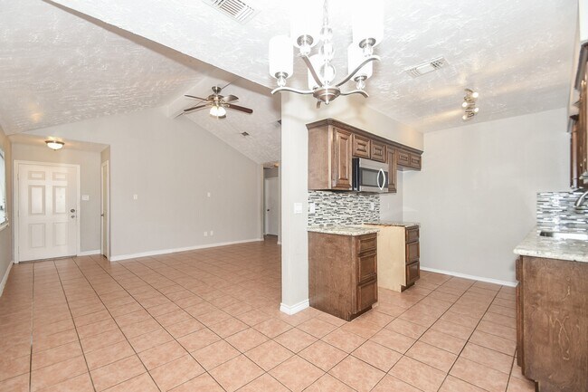 Building Photo - 13106 Bamboo Forest Trail