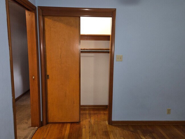 Building Photo - 132 Corll St