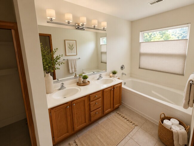 Building Photo - 3322 Bromley Ln