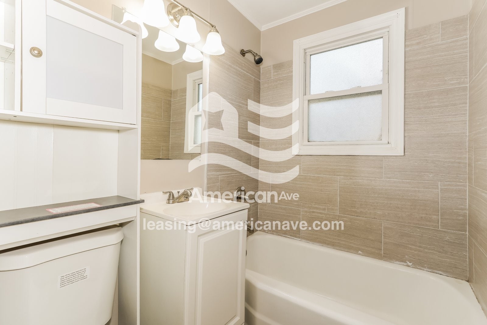 Building Photo - 652 Lorraine Dr