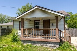 Building Photo - 140 Villa Ave