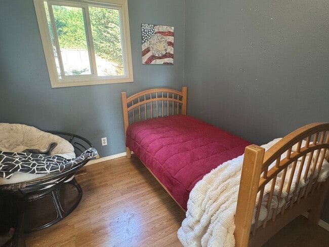 Building Photo - 3 Bed, 2 Bath in Anacortes WATER VIEW