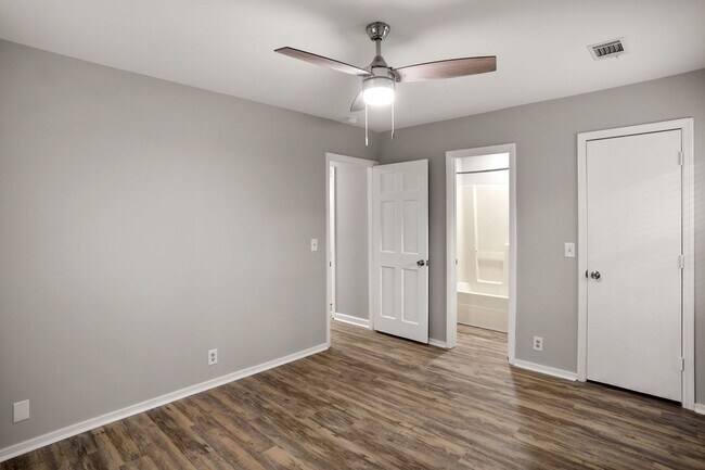 Building Photo - Port Royal SC Rental