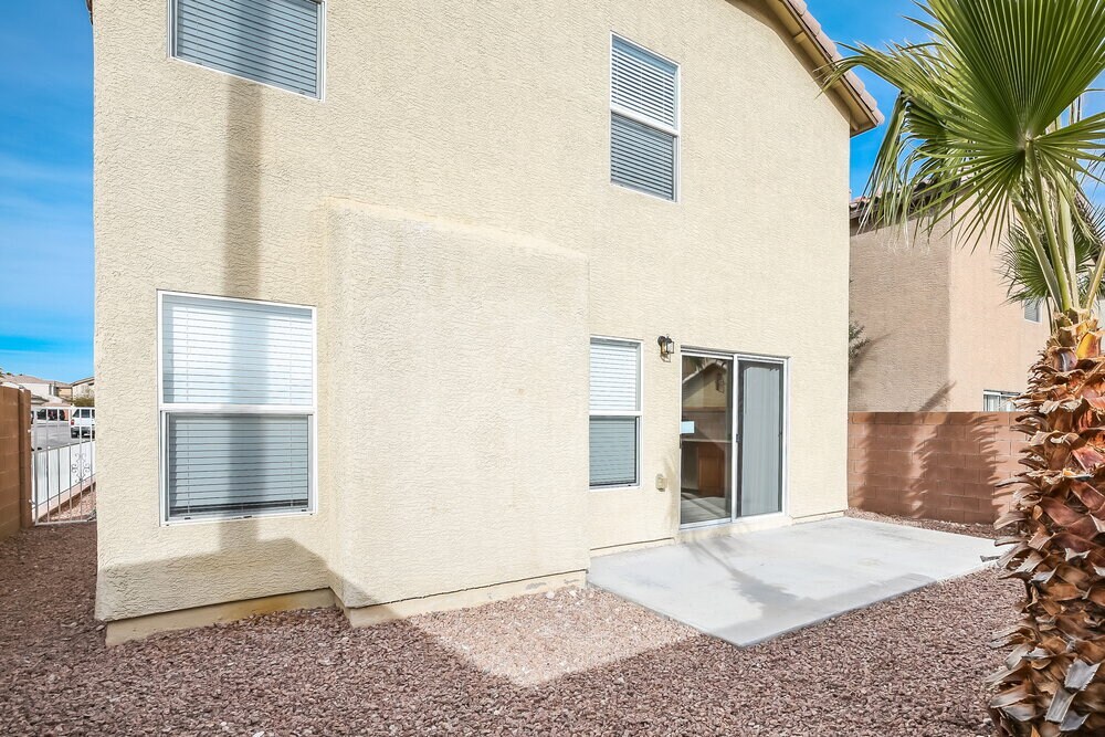 Building Photo - 9149 Spirit Canyon Ave