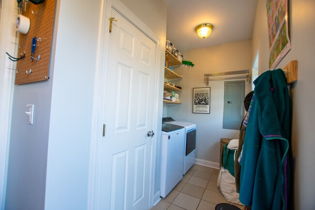 Laundry Room w/New Machines - 24 Nevada Ave