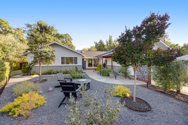 Building Photo - 88 Calistoga Rd