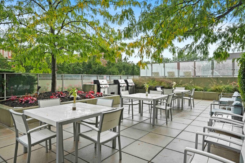 Building Photo - 3776 N Halsted St