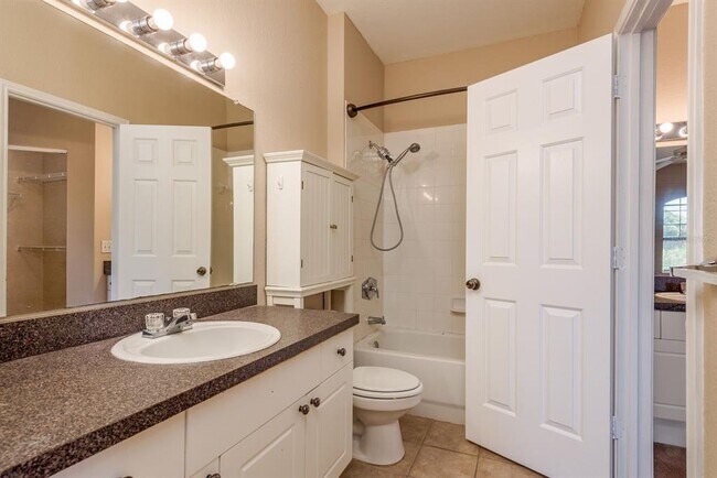 Building Photo - 2107 Portofino Pl