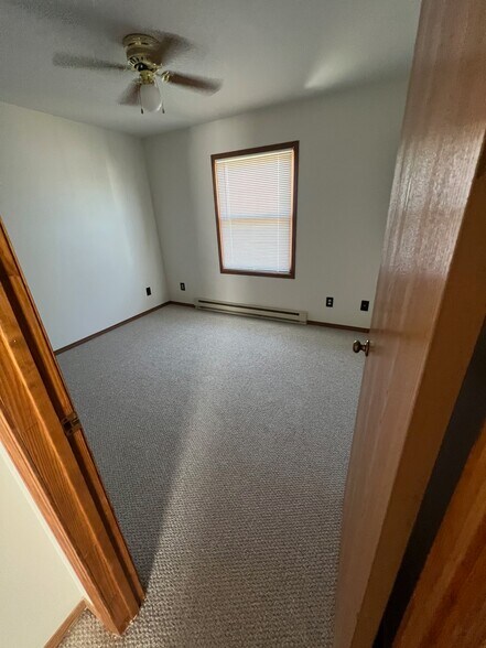 Building Photo - 2317 Donna Maria Dr