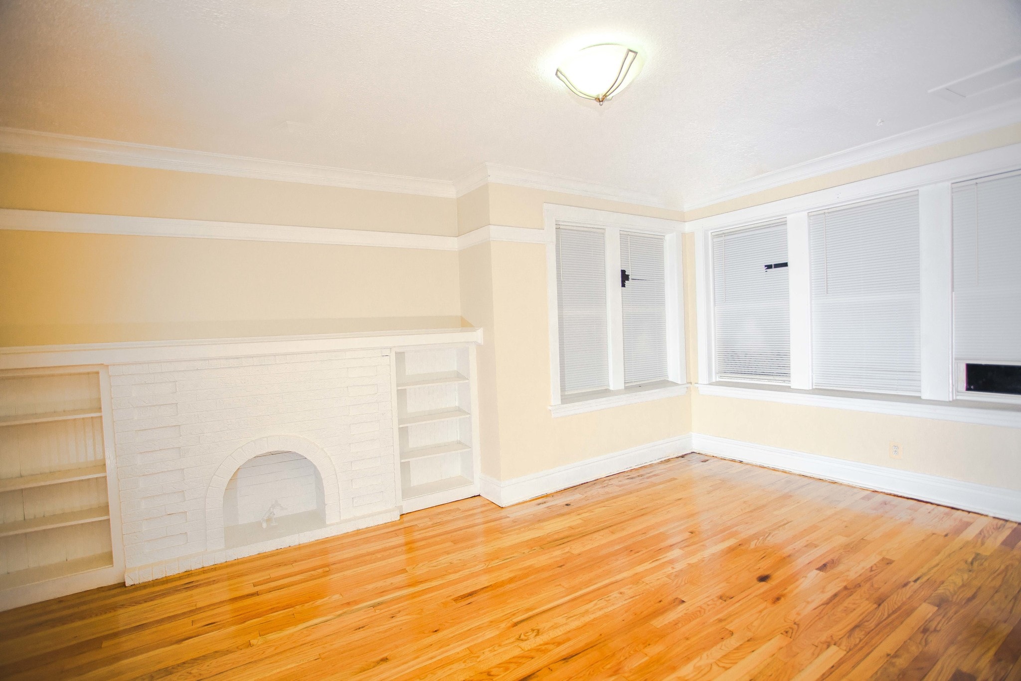 Building Photo - 5301 W Jackson Blvd