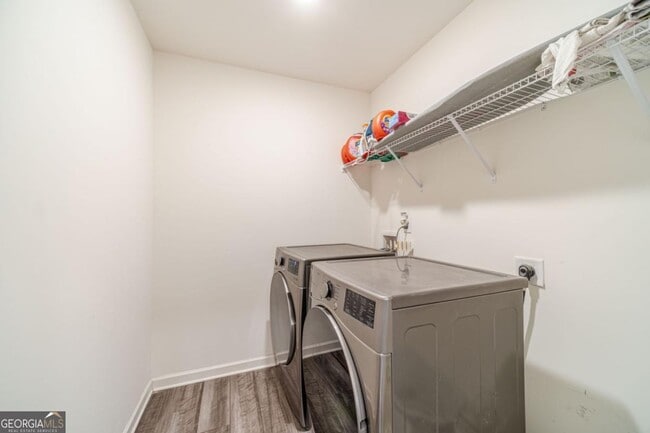 Building Photo - 222 Knightsbridge Ln