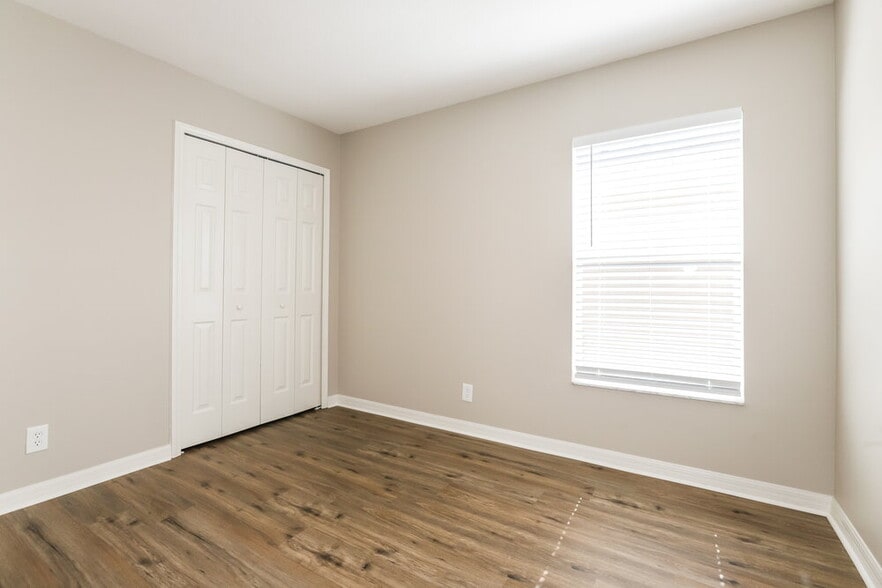 Building Photo - 5825 Wrenwater Dr
