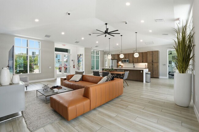 Building Photo - Fully Furnished 3 Bedroom, 3.5 Bath Townhome