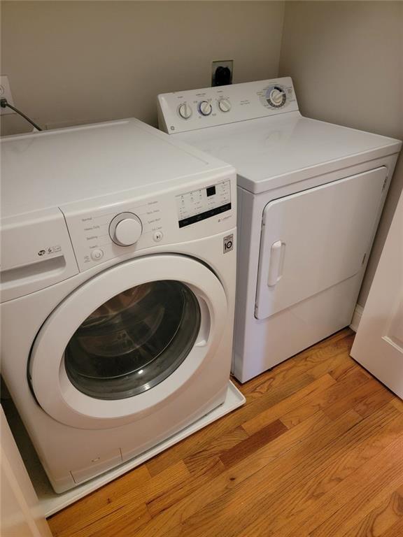 Building Photo - 51 Little St SE