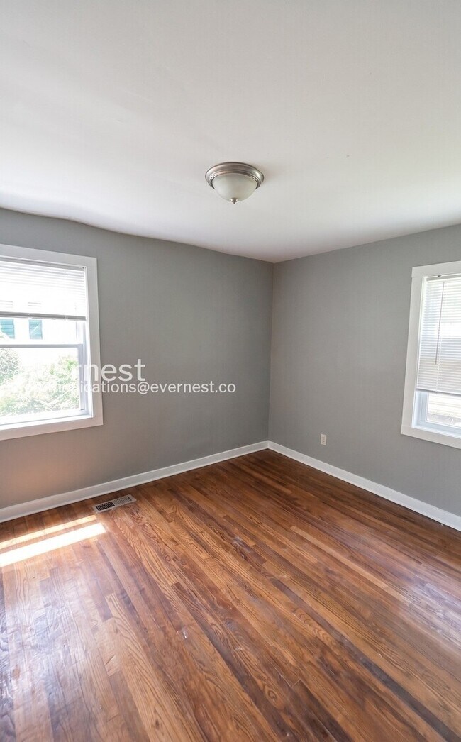 Building Photo - 516 Athens Ct