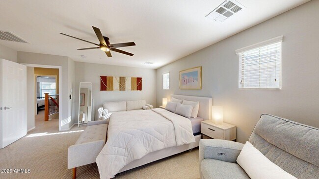 Building Photo - 3272 E Meadowview Dr