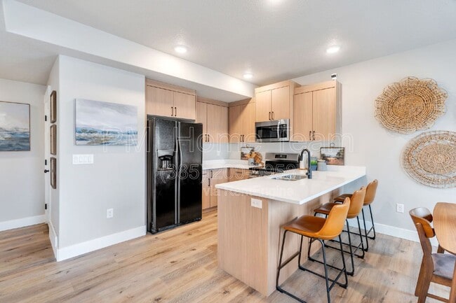 Building Photo - 7213 W Lara Leigh Ln