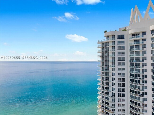 Building Photo - 6365 Collins Ave