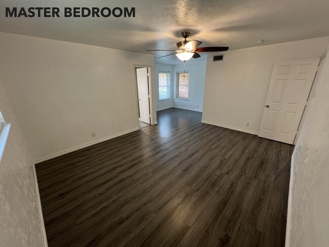 Building Photo - 1607 Wisteria St