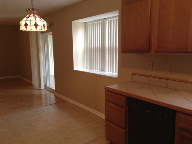 Building Photo - 6008 Tybalt Dr