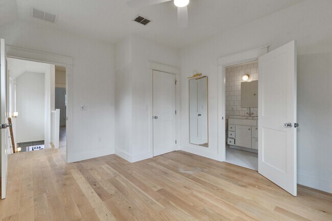 Building Photo - 4631 Marlo Dr