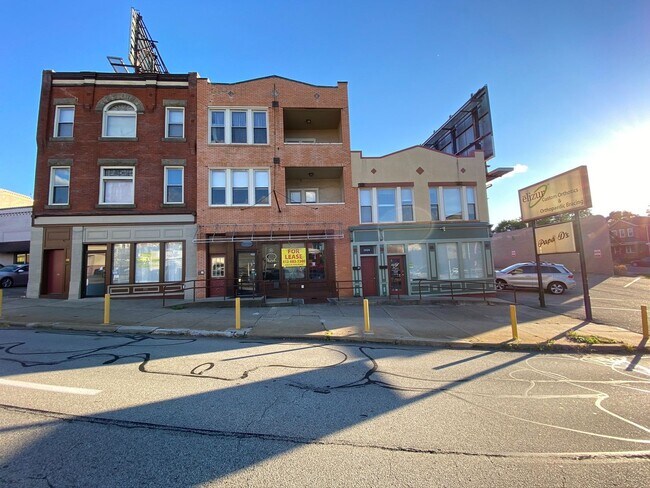 Building Photo - Fantastic Oakland 2Br! Great Location on t...