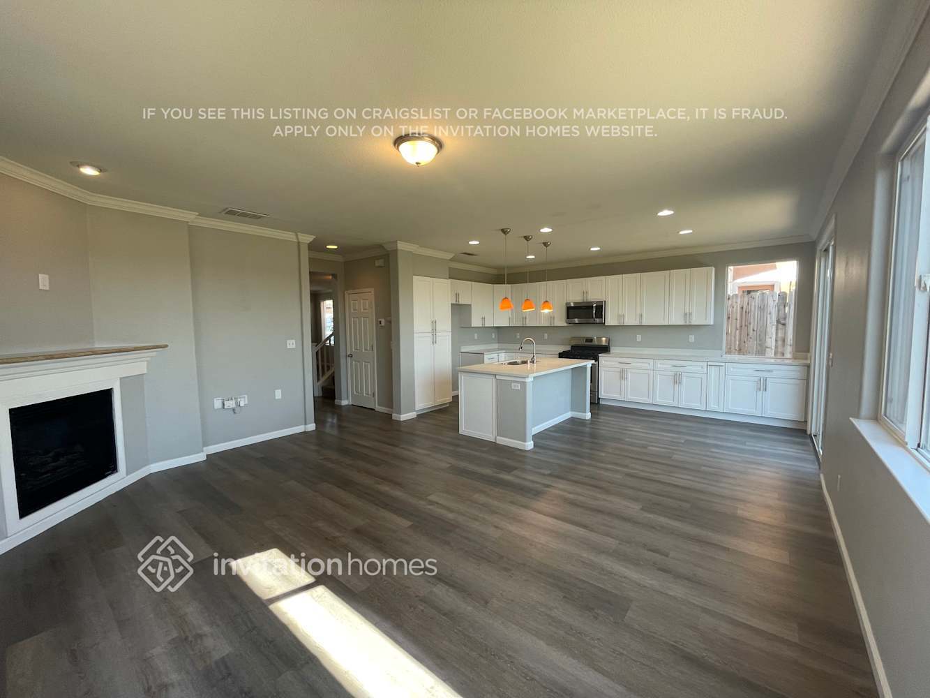 Building Photo - 1120 Villaggio Cir