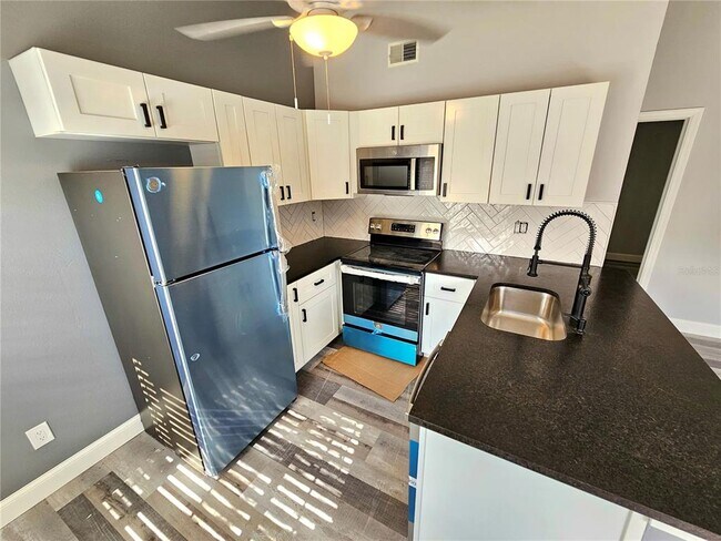 Building Photo - 2668 Megan Ct