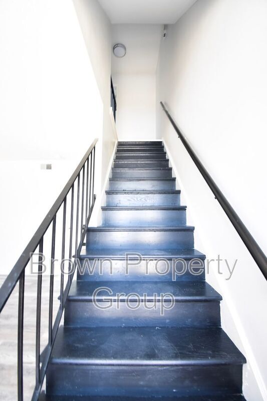 Building Photo - 2113 Grand Prix Dr
