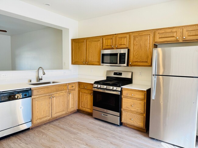 Building Photo - Charming Home in Henderson!