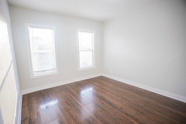Building Photo - 6434 S Eberhart Ave