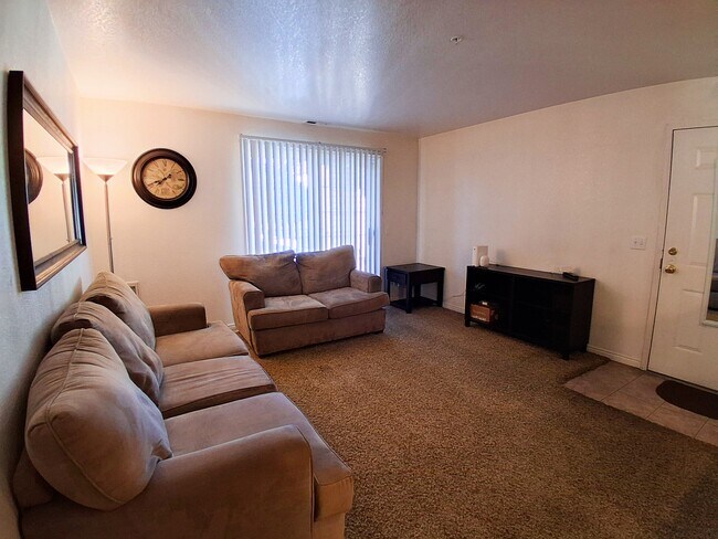 Building Photo - 104 W 1230 N St