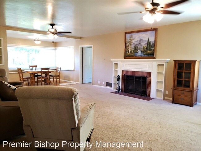 Building Photo - 3 br, 2 bath House - 2750 Highland