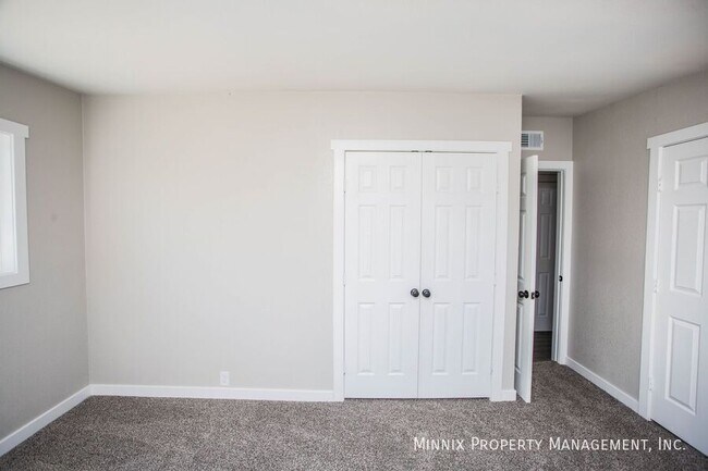 Building Photo - 2725 63rd St