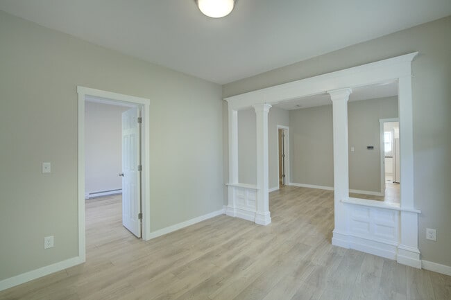 Building Photo - 5232 Brooklyn Ave NE