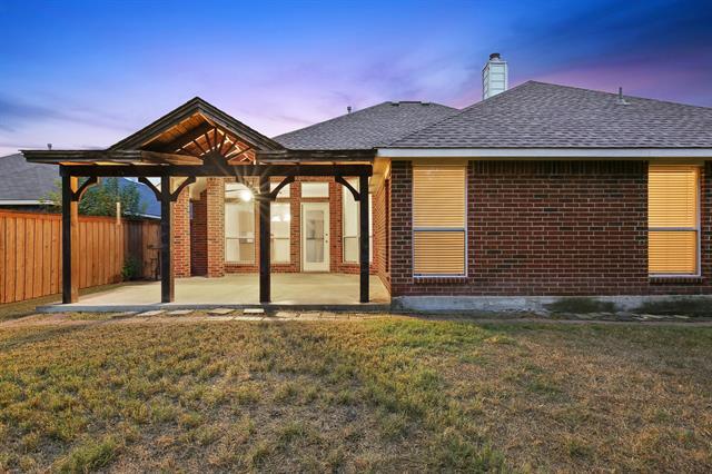 Building Photo - 280 Beech Dr