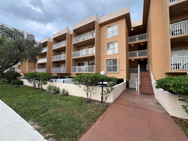 Building Photo - 17051 NE 35th Ave