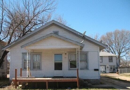 Building Photo - 328 S Osage St