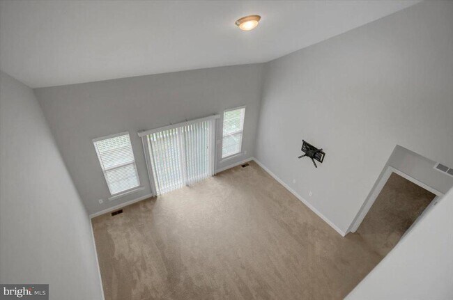 Building Photo - 5355 Mendenhall Dr.