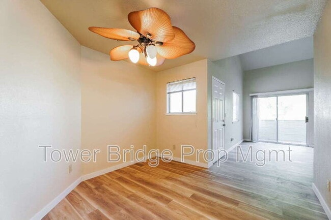 Building Photo - 1019 Dornajo Way