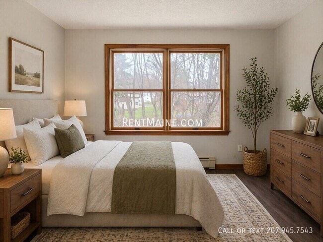 Building Photo - 10 Hartley St