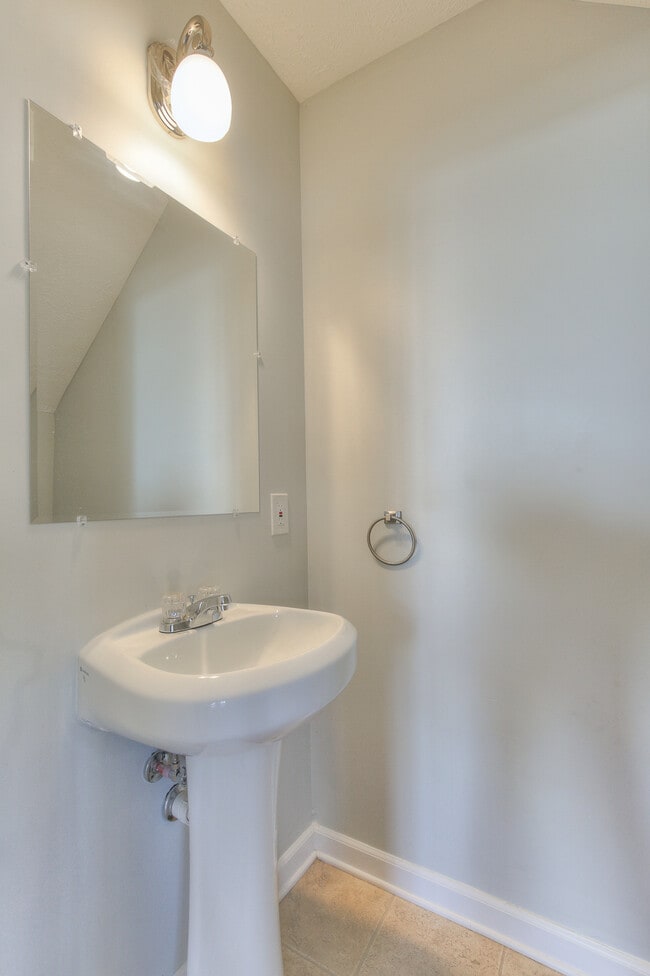 Building Photo - 3052 RG Buchanan Dr