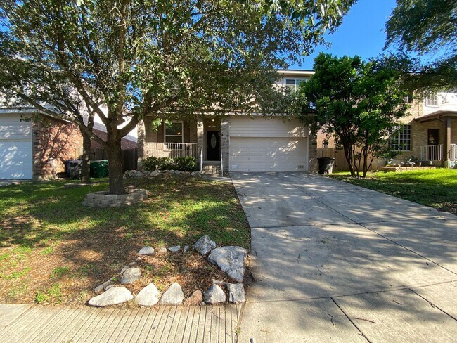 Building Photo - Spacious 4-Bedroom Home for Rent in Encino...
