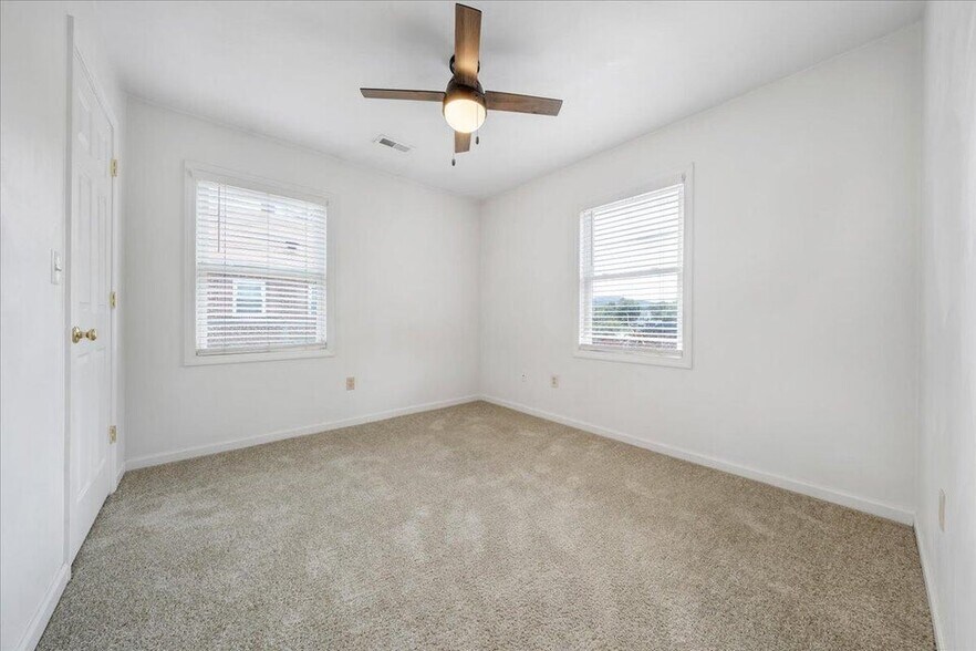 Building Photo - 720 Tennessee St