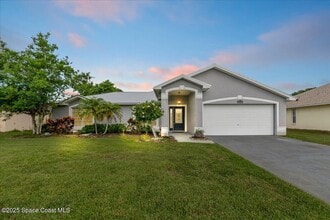 Building Photo - 897 Hunters Creek Dr